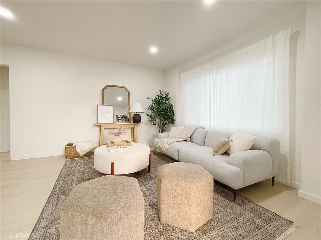 Home at 877 W Edna, Covina — photo 4 of 12