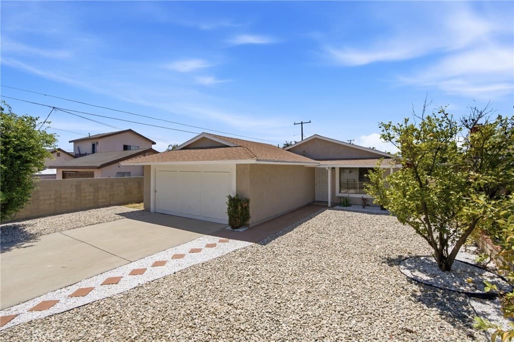 Home at 13370 Earl, Baldwin Park — photo 2 of 12