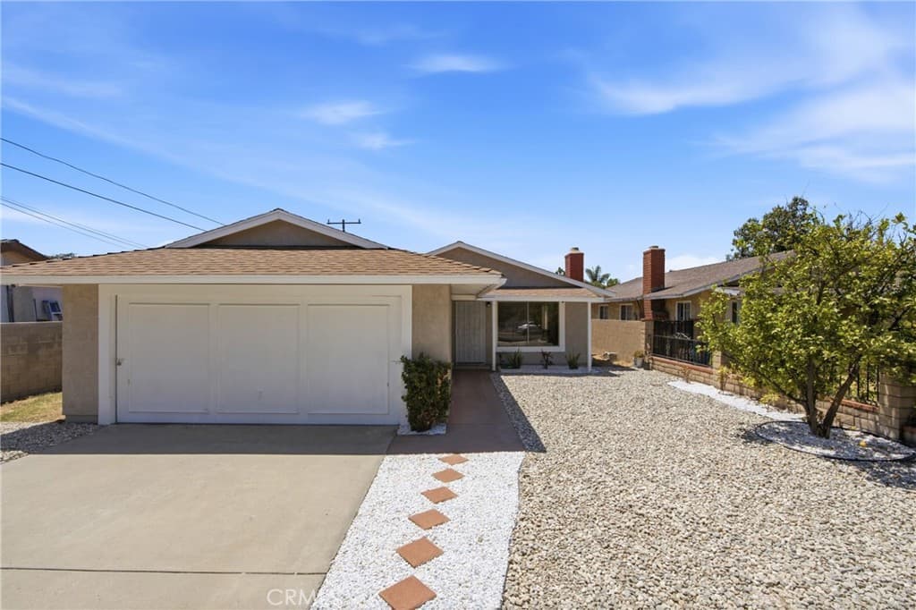 Home at 13370 Earl, Baldwin Park — photo 3 of 12