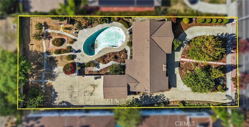 Home at 1121 Highland Oaks Drive, Arcadia — photo 4 of 12