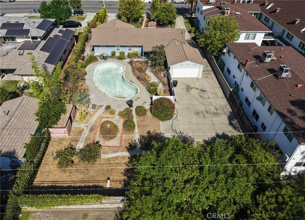 Home at 1121 Highland Oaks Drive, Arcadia — photo 5 of 12