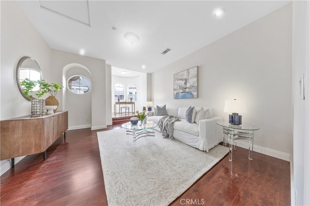 Condo at 454 W Duarte D, Arcadia — photo 11 of 12