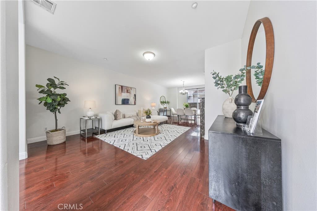 Condo at 454 W Duarte D, Arcadia — photo 3 of 12
