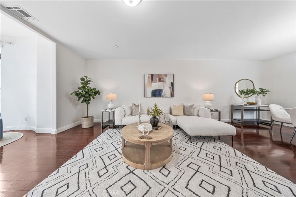 Condo at 454 W Duarte D, Arcadia — photo 4 of 12