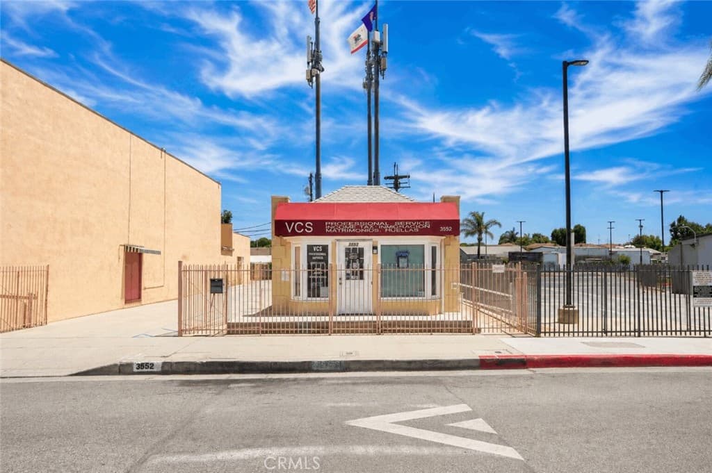 Home at 3552 Lexington Avenue, El Monte — photo 4 of 12