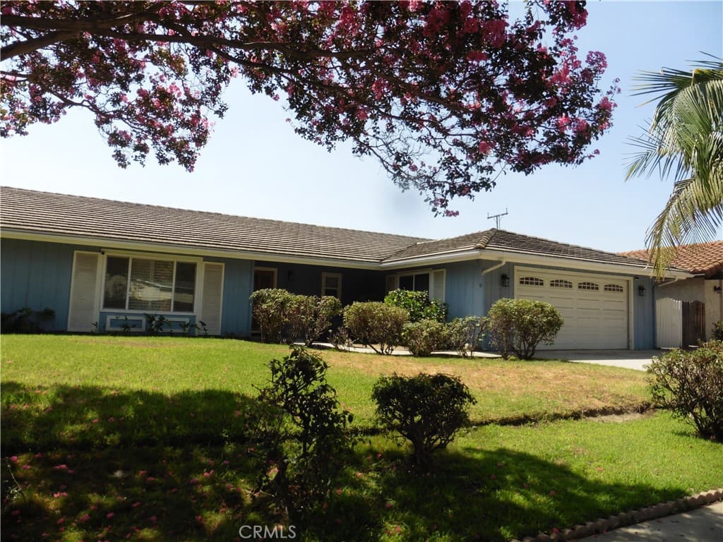 Home at 706 W Wistaria, Arcadia — photo 1 of 12