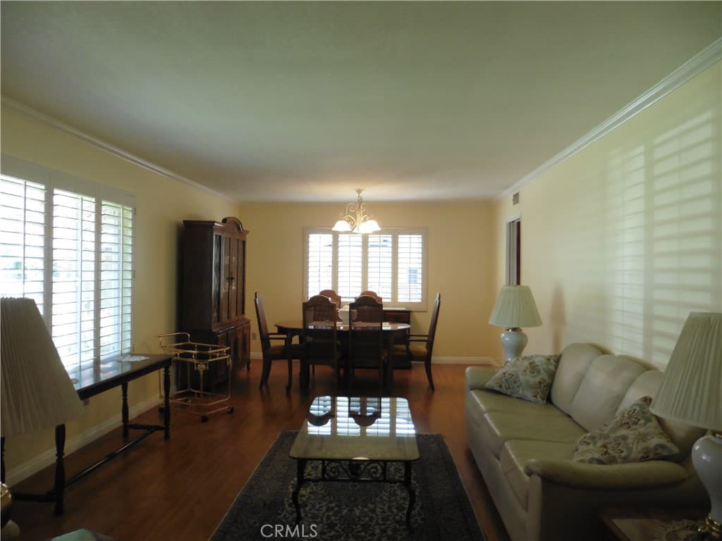 Home at 706 W Wistaria, Arcadia — photo 4 of 12