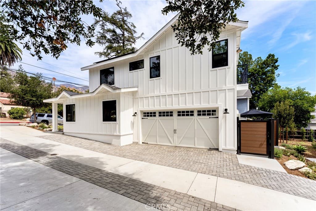 Condo at 180 W Highland Avenue, Sierra Madre — photo 4 of 12