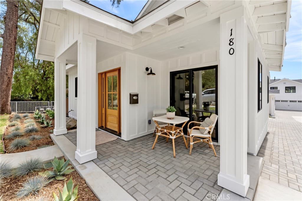 Condo at 180 W Highland Avenue, Sierra Madre — photo 6 of 12