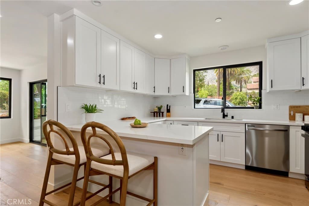 Condo at 182 W Highland Avenue, Sierra Madre — photo 8 of 12