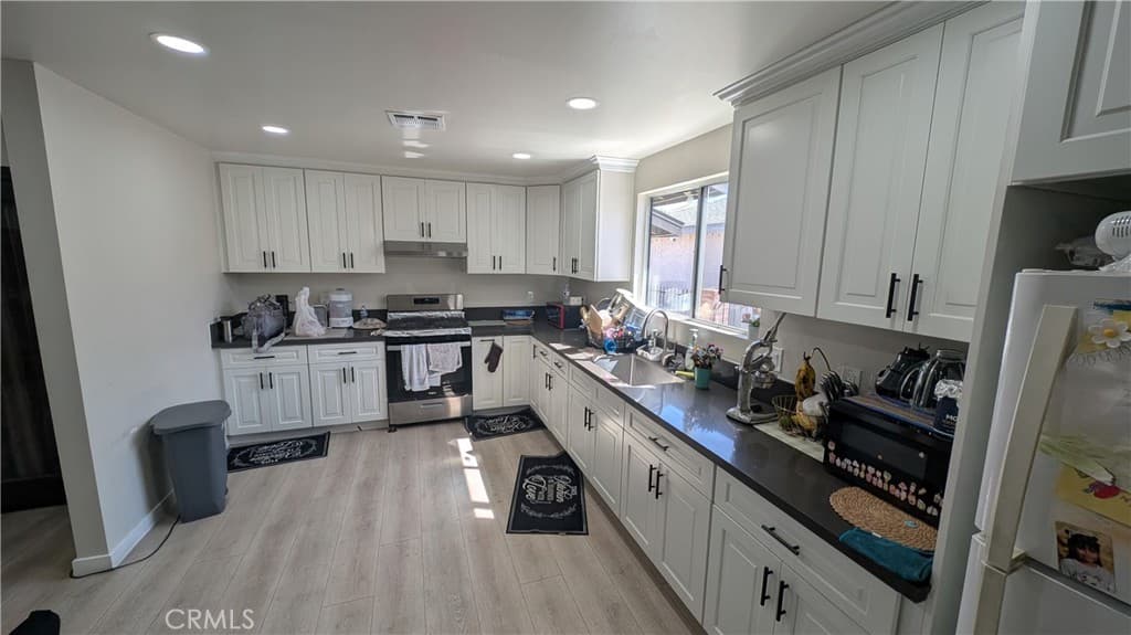 Home at 829 Foxworth, La Puente — photo 6 of 12