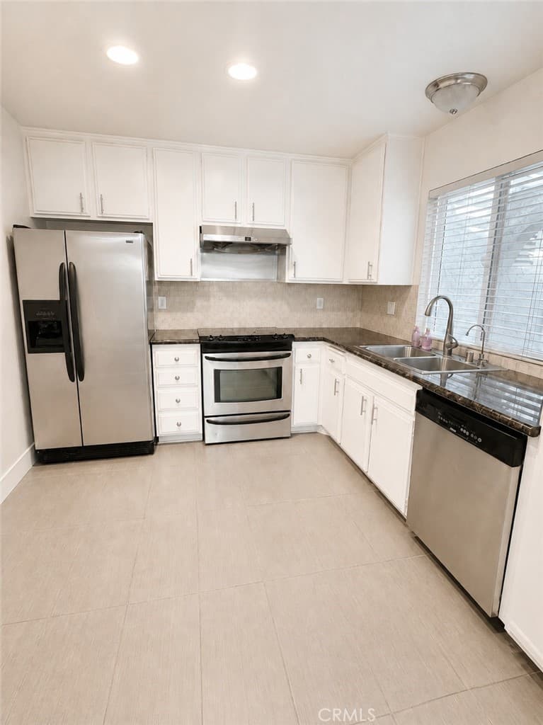 Condo at 16207 Sierra Ridge, Hacienda Heights — photo 5 of 9