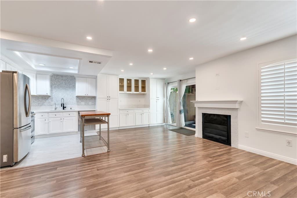 Townhouse at 1268 Tarryglen Ln, San Dimas — photo 7 of 12