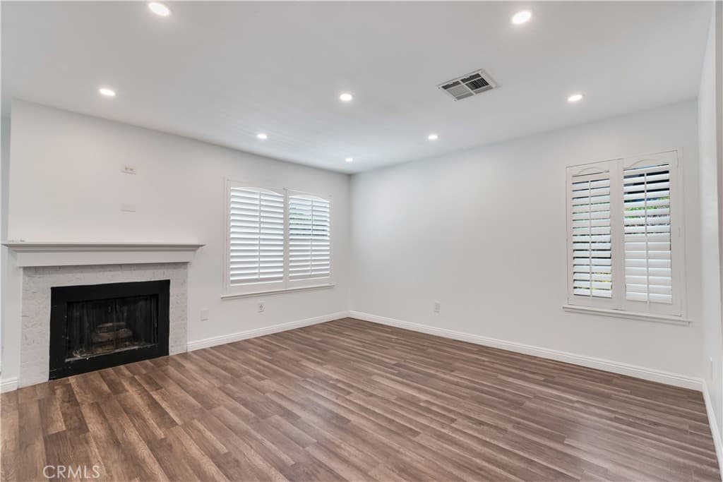Townhouse at 1268 Tarryglen Ln, San Dimas — photo 9 of 12