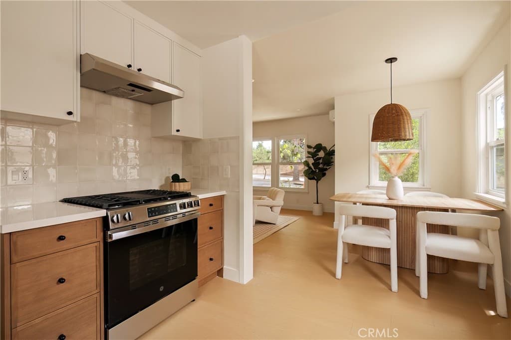 Home at 439 Montana Street, Monrovia — photo 11 of 12
