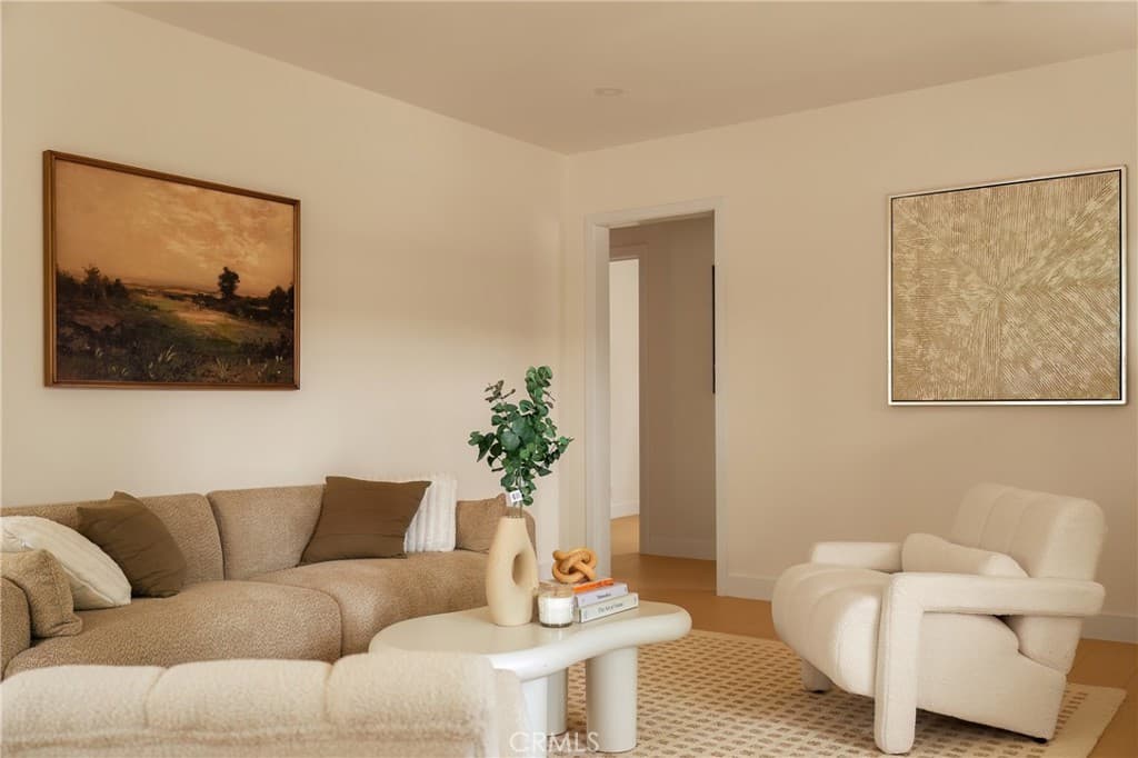 Home at 439 Montana Street, Monrovia — photo 7 of 12
