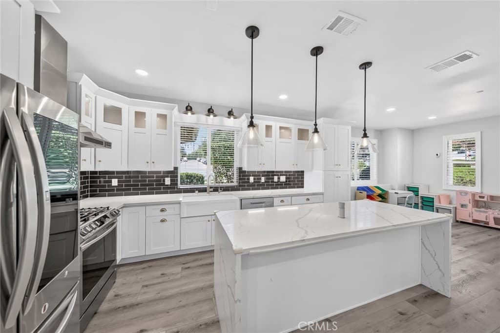 Condo at 15 E Alegria, Sierra Madre — photo 10 of 12