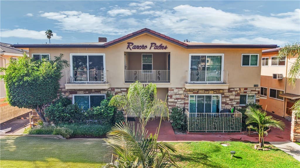 Condo at 1122 W Huntington Drive 7, Arcadia — photo 1 of 2