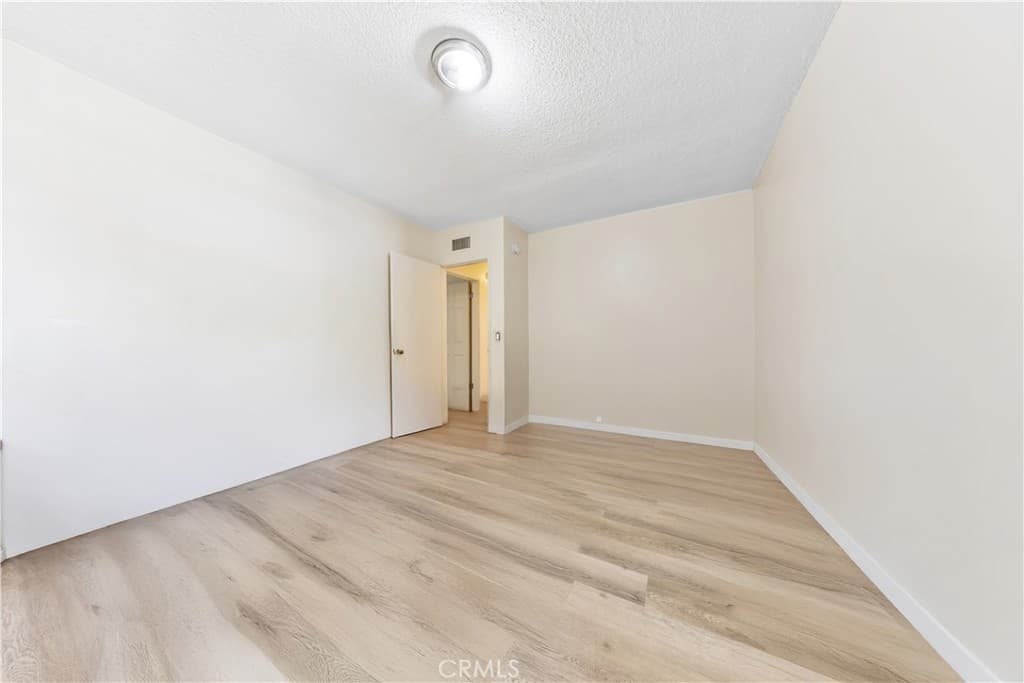 Condo at 1122 W Huntington Drive 7, Arcadia — photo 11 of 12
