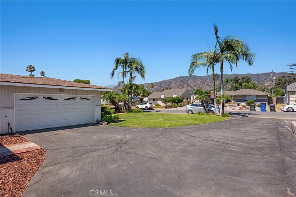 Home at 434 E Carroll, Glendora — photo 7 of 12