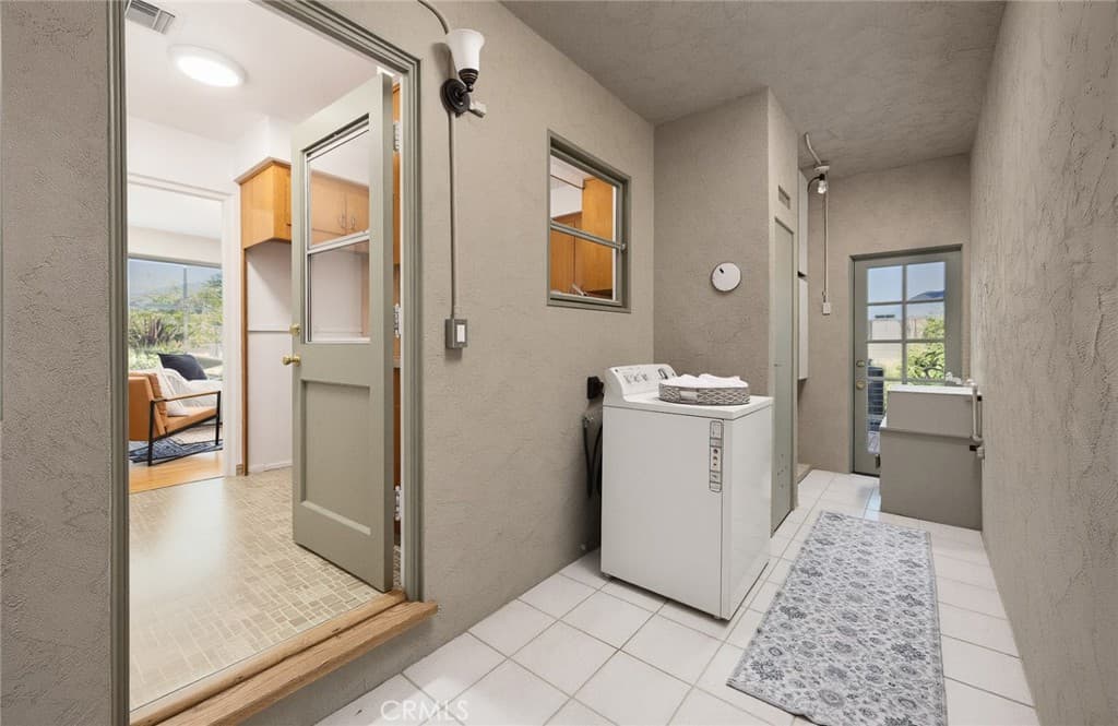 Home at 2341 Bashor Street, Duarte — photo 7 of 12