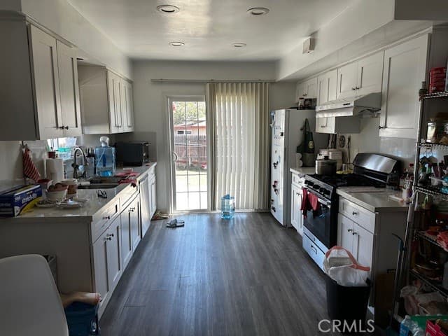 Home at 9832 E Lemon, Arcadia — photo 10 of 12