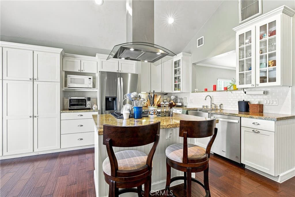 Home at 810 W Olive Avenue, Monrovia — photo 8 of 12