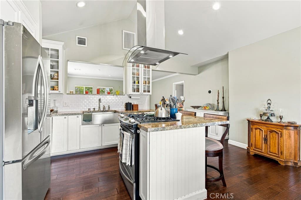 Home at 810 W Olive Avenue, Monrovia — photo 9 of 12