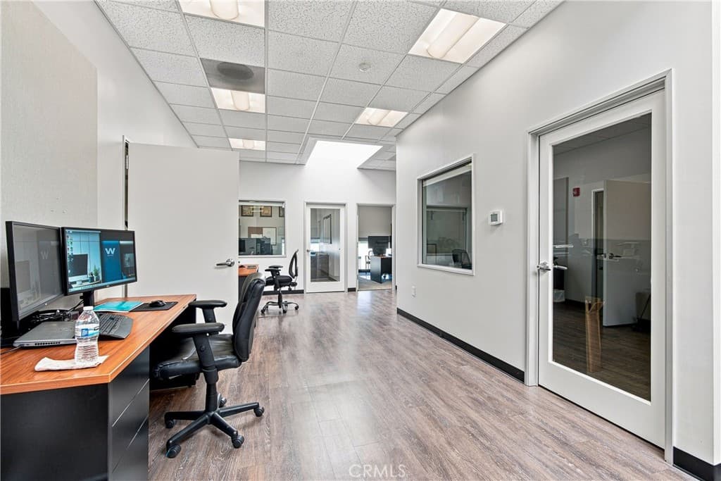 Commercial at 125 W Maple, Monrovia — photo 12 of 12