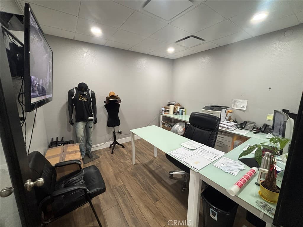 Commercial at 15628 Cypress, Irwindale — photo 5 of 7