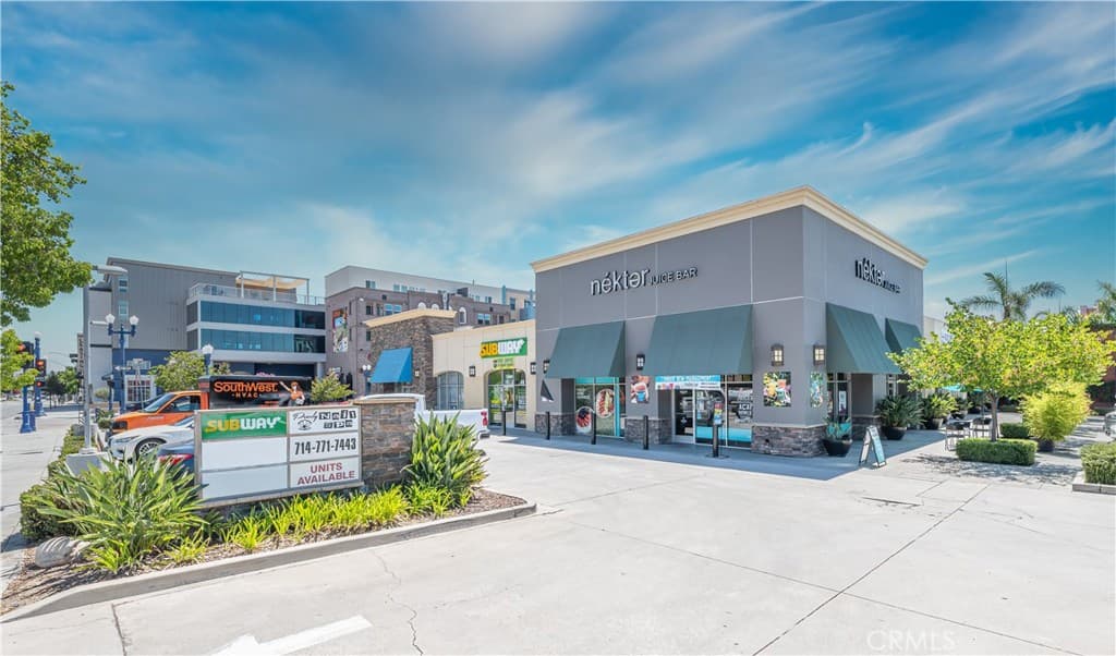 Commercial at 100 W Foothill, Azusa — photo 4 of 12