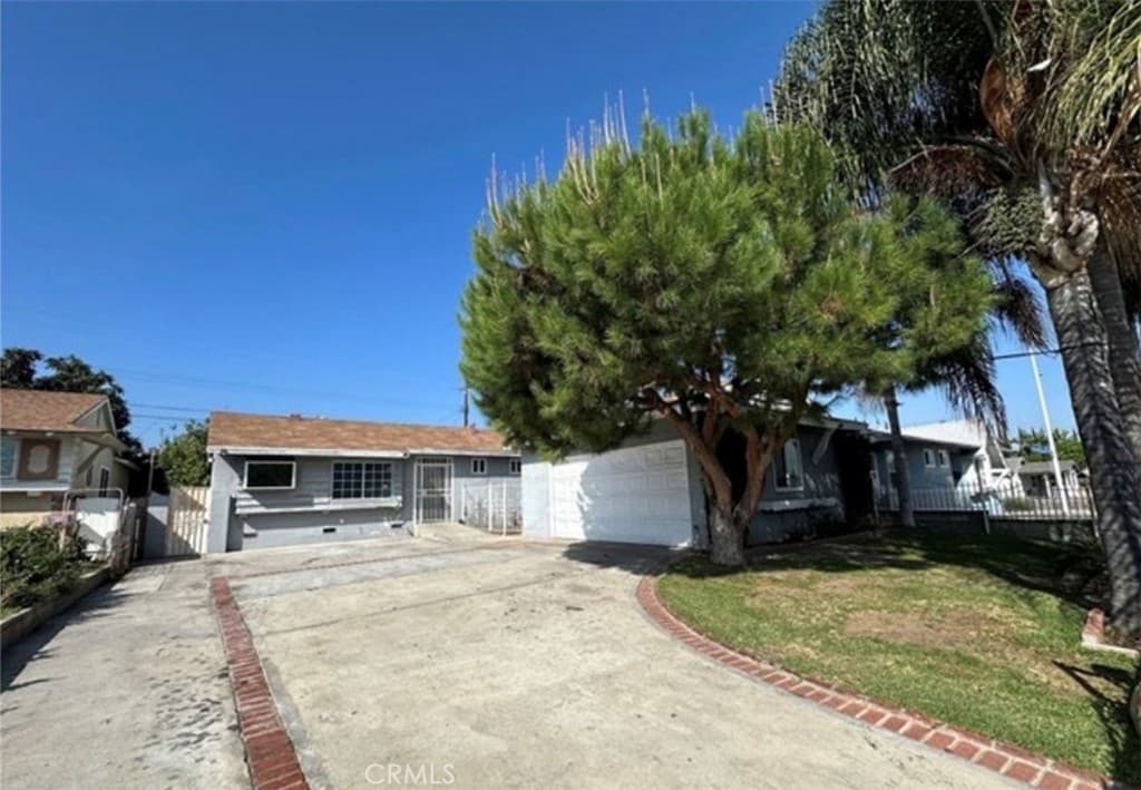 Home at 1143 9th, La Puente — photo 2 of 12