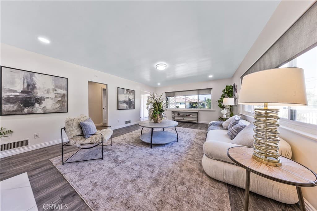 Home at 5446 Arden, Temple City — photo 4 of 12