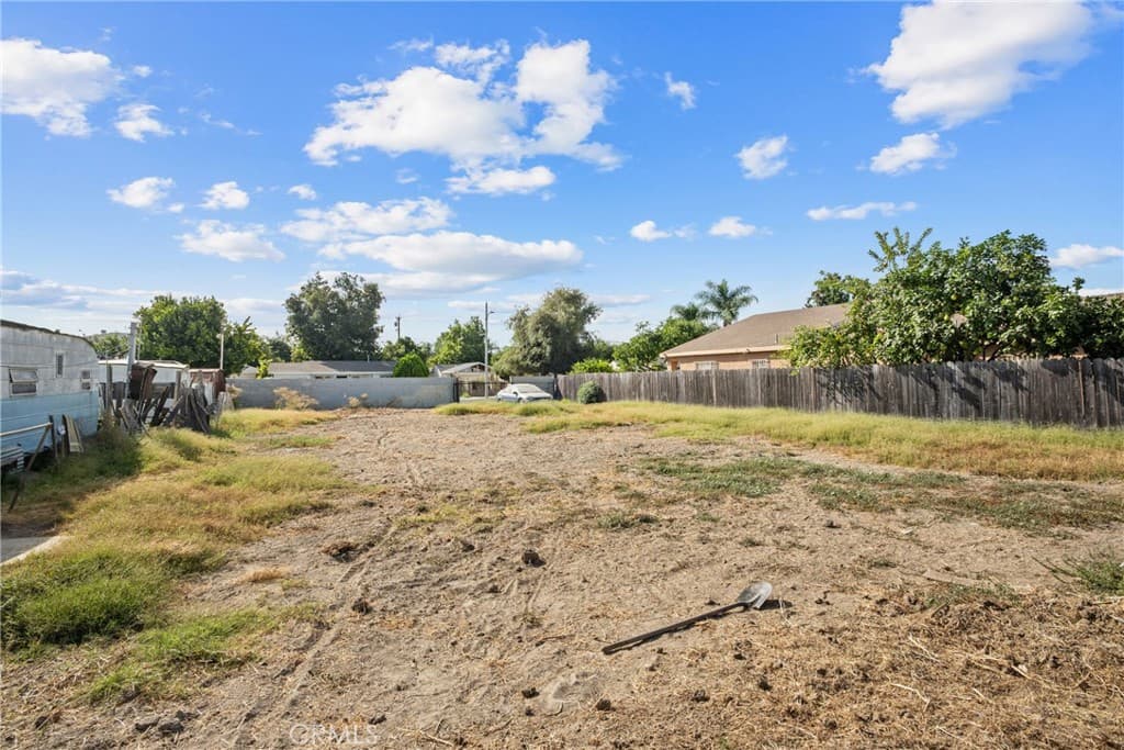 Home at 2509 Floradale, El Monte — photo 1 of 8
