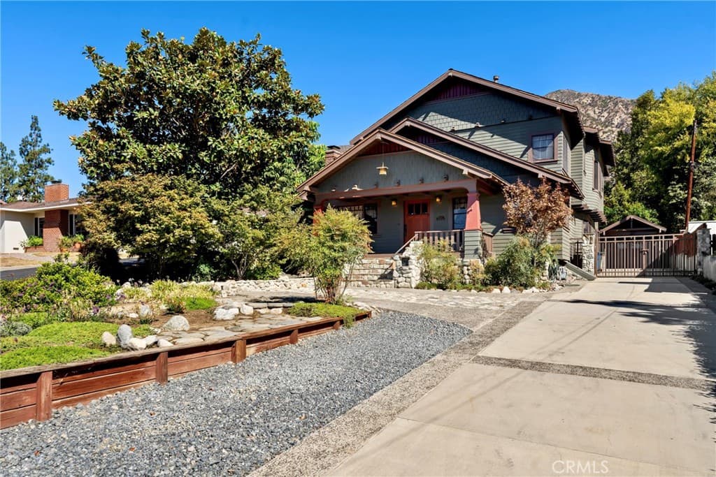 Home at 109 E Grandview, Sierra Madre — photo 2 of 12