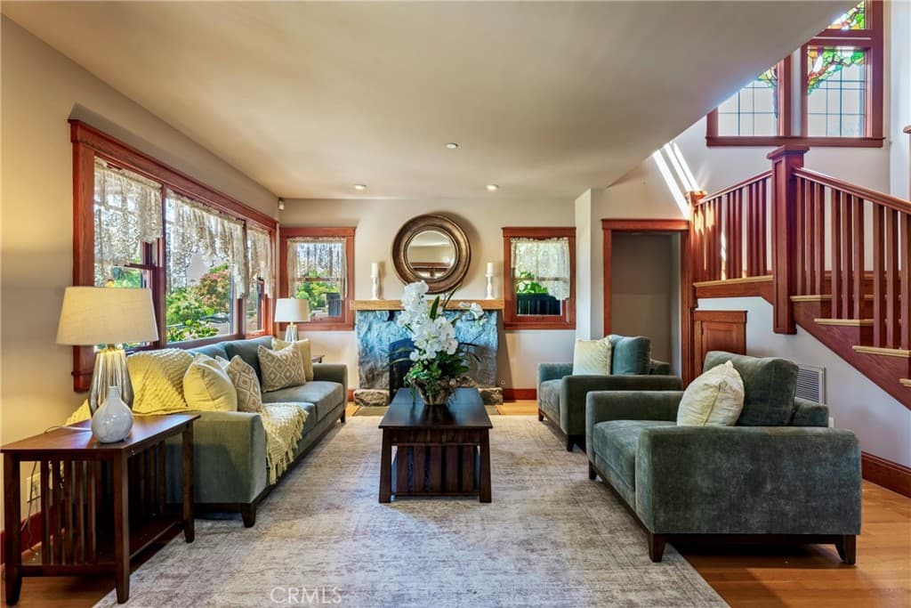 Home at 109 E Grandview, Sierra Madre — photo 12 of 12