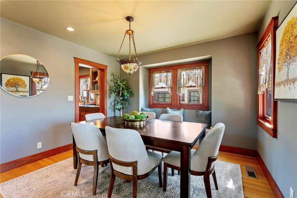 Home at 109 E Grandview, Sierra Madre — photo 8 of 12