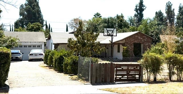 Home at 9928 Howland, Temple City — photo 1 of 4