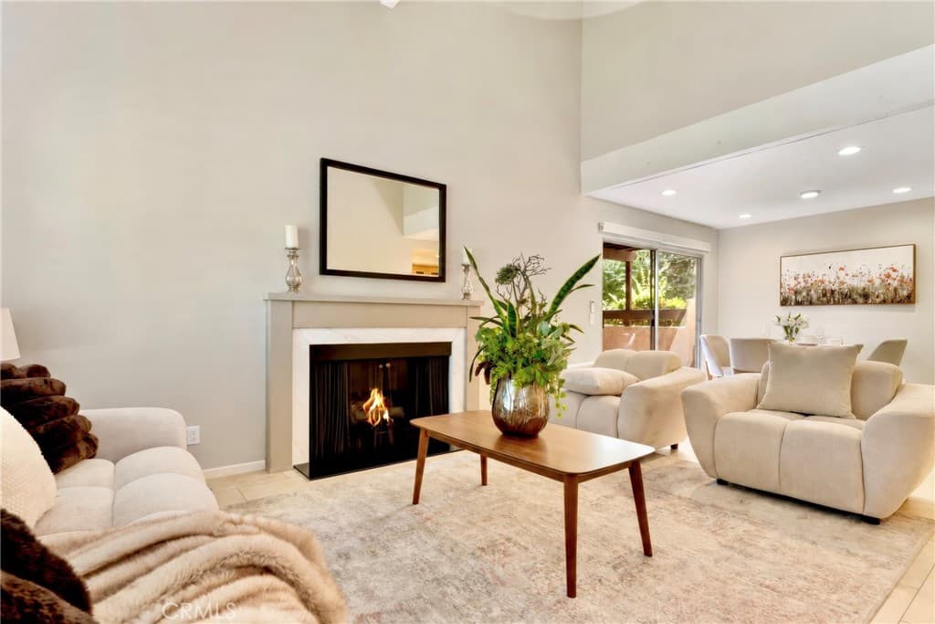 Home at 311 E Sierra Madre Boulevard 28, Sierra Madre — photo 4 of 12
