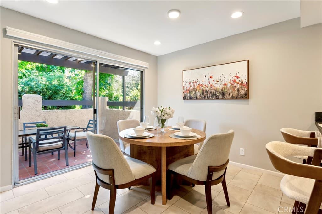 Home at 311 E Sierra Madre Boulevard 28, Sierra Madre — photo 7 of 12