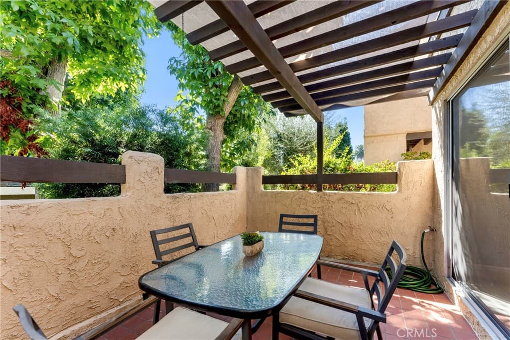 Home at 311 E Sierra Madre Boulevard 28, Sierra Madre — photo 9 of 12