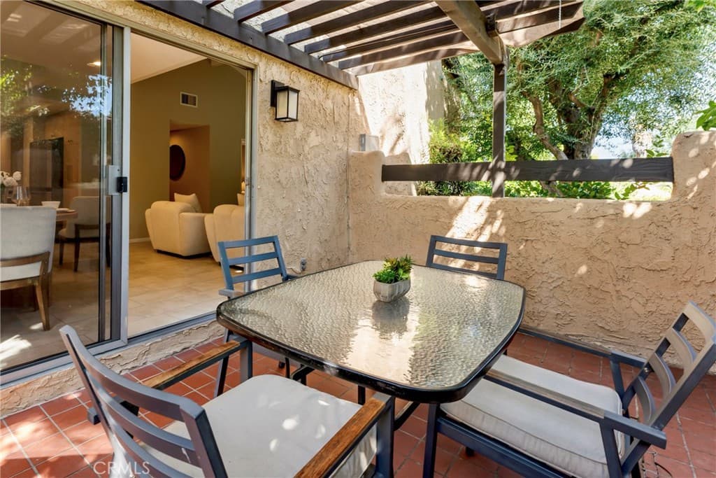 Home at 311 E Sierra Madre Boulevard 28, Sierra Madre — photo 10 of 12