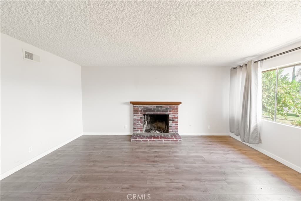 Home at 10517 Lynrose Street, Temple City — photo 2 of 2