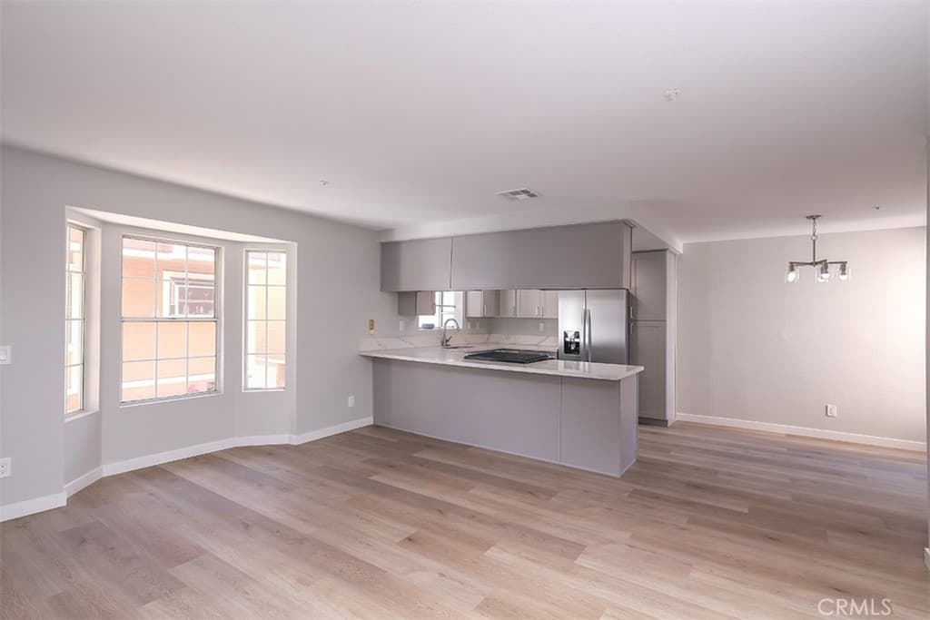 Townhouse at 331 Genoa E, Monrovia — photo 5 of 12