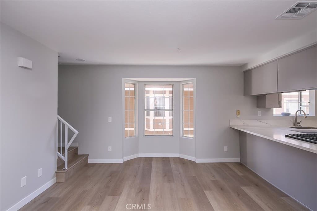 Townhouse at 331 Genoa E, Monrovia — photo 6 of 12