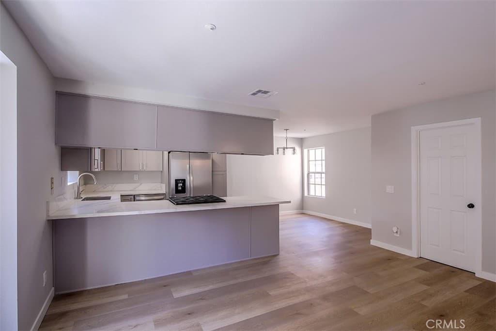 Townhouse at 331 Genoa E, Monrovia — photo 7 of 12