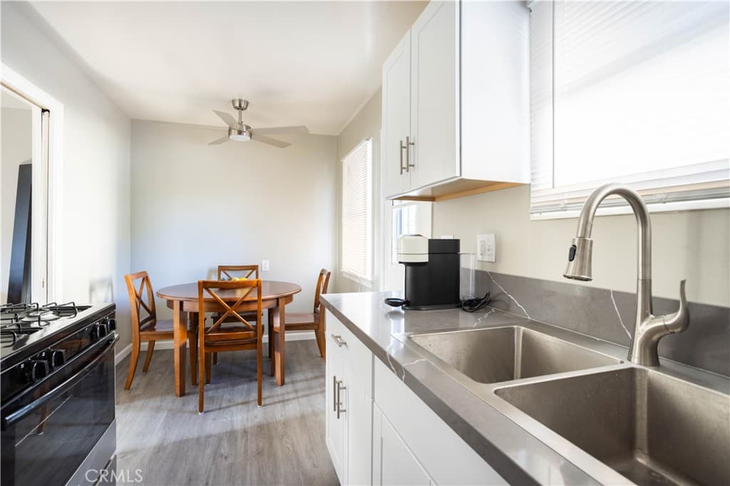 Multi-Family at 624 W Foothill, Monrovia — photo 8 of 12