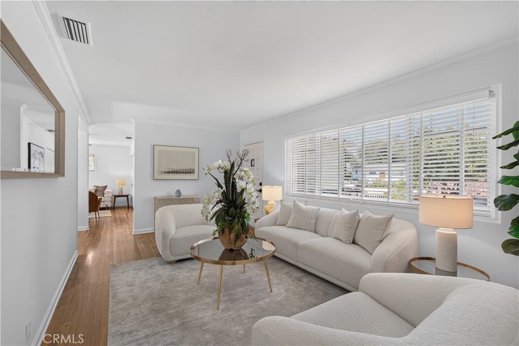 Home at 1548 2nd Street, Duarte — photo 4 of 12