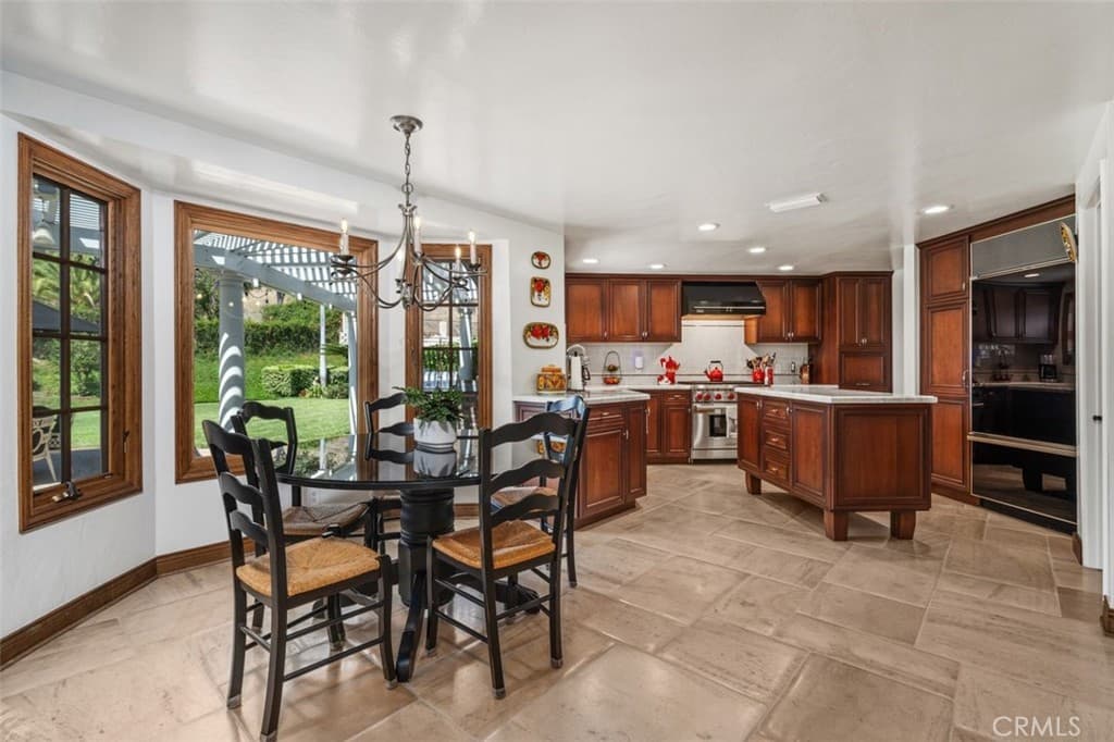 Home at 2085 Kaia Lane, Sierra Madre — photo 10 of 12