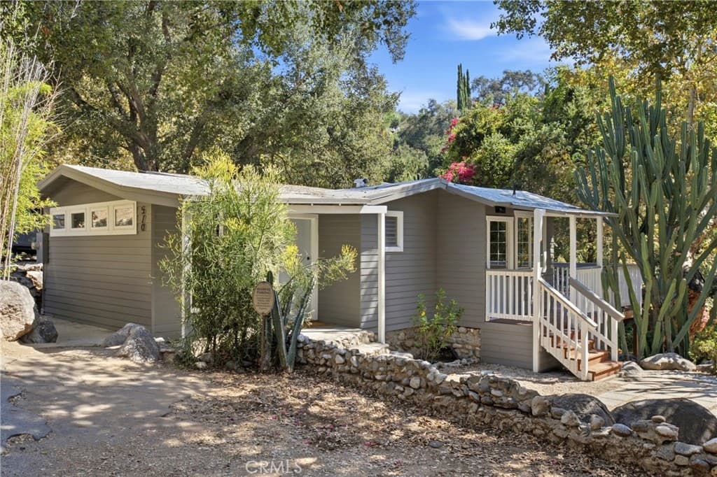 Home at 570 Brookside Lane, Sierra Madre — photo 3 of 12